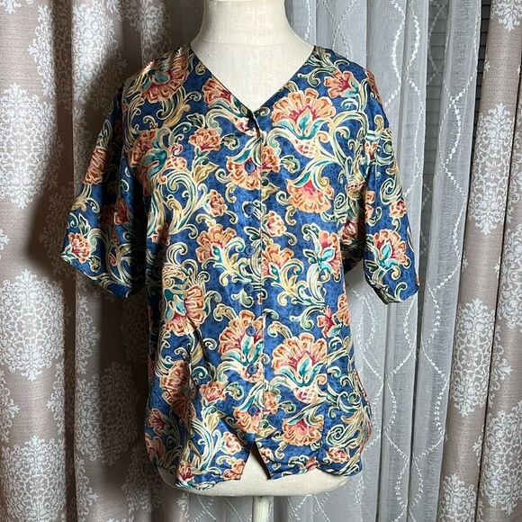 🌸 VTG In Counters 100% Silk Short Sleeve Button Down Shirt | Size Small - Picture 1 of 5